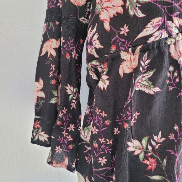 AMERICAN RAG Floral Boho Top - Picture 5 of 6